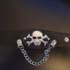WOMEN'S BLACK SKULL LEATHER SNAP BRACELET